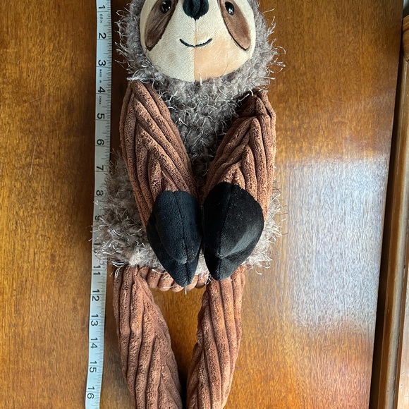 Suzie The Sloth Scentsy Buddy 10th Anniversary 18" Retired w/ Scent Pack Plush - Picture 11 of 12